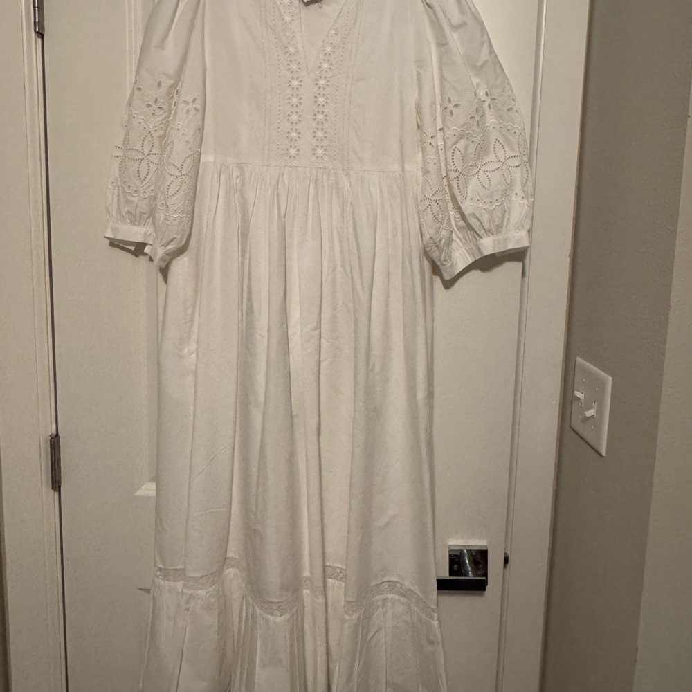 Weekend Max Mara White Maxi Dress with Embroidery